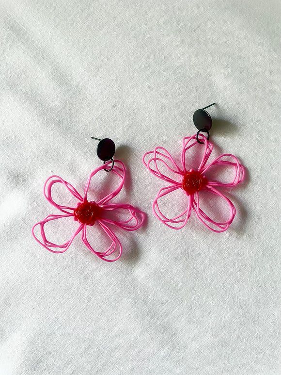 flower earrings . hand drawn . daisy . pink red